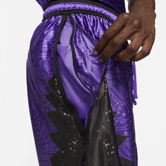 Nike LeBron x Space Jam 'Goon Squad' DJ3875-560 Basketball size XL NWT - Picture 3 of 8